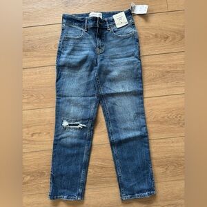 NWT Abercrombie Kids Girls Size 9/10 High Rise Straight Jeans